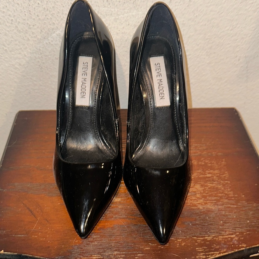 Steve Madden black heels